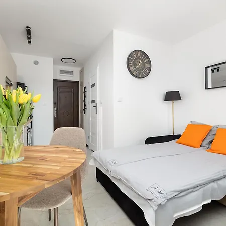 Am 1 Quiet Area & Free Private Parking Apartment Szczecin